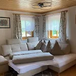 Апартаменти Landhaeusl
