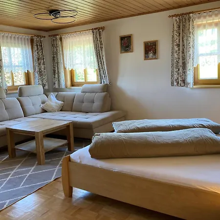 Appartement Landhaeusl *